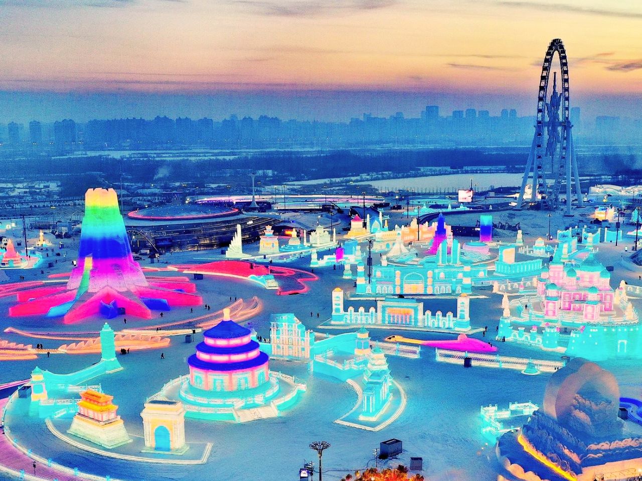 精彩哈爾濱冰雪大世界八日-霧淞島賞雪・雪鄉郵局・伏爾加莊園・中央大街【無購物無自費VIP三排椅】